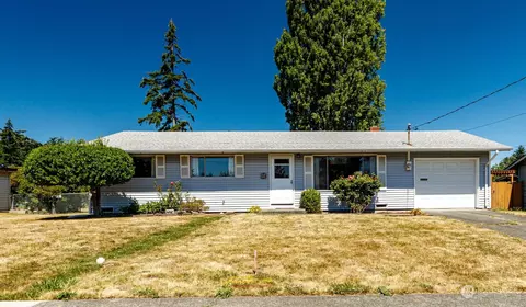 254 SW 10th Ave, Oak Harbor, WA 98277