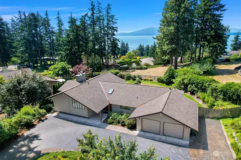410 Fieldston Rd, Bellingham, WA 98225