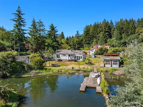 7160 NEagle Harbor Dr, Bainbridge Island, WA 98110