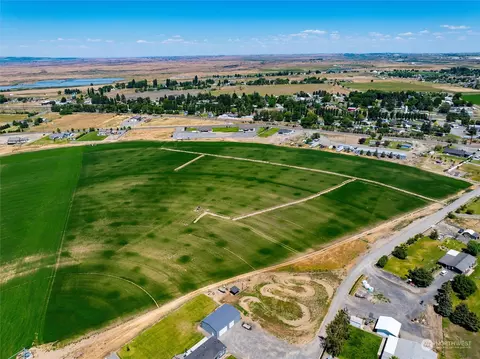 2 Freeman Dr, Othello, WA 99344 photo 8