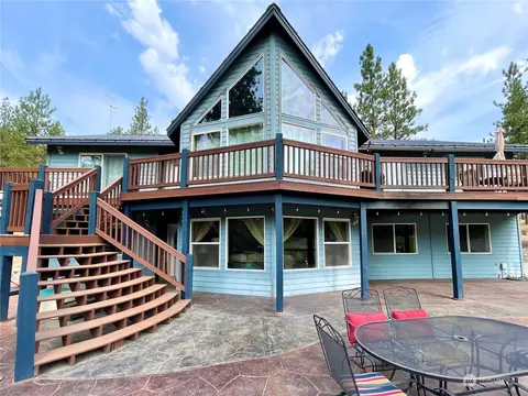 17 Oakes Dr, Tonasket, WA 98855