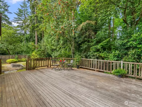 Exterior - 22211 49th Ave SE, Bothell, WA 98021 photo 3 of 9