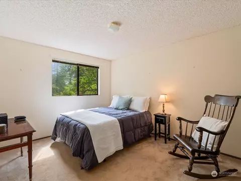 Bedroom - 22211 49th Ave SE, Bothell, WA 98021 photo 4 of 6