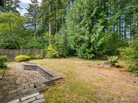 Exterior - 22211 49th Ave SE, Bothell, WA 98021 photo 4 of 9