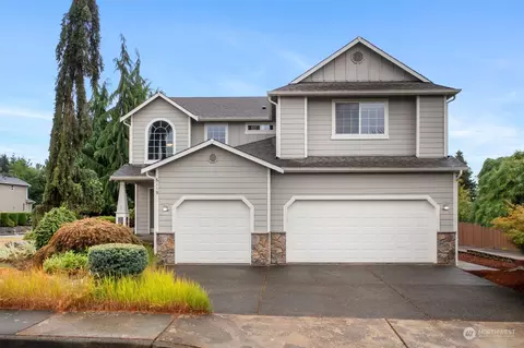 6119 NE 4th Pl, Renton, WA 98059