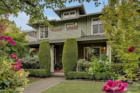 1203 5th St, Kirkland, WA 98033