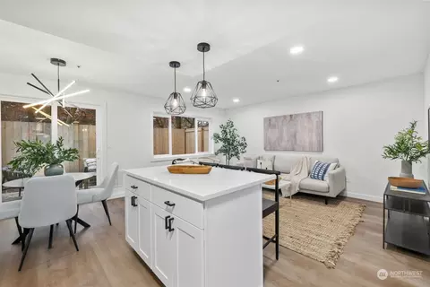 1505 W Casino Rd #11, Everett, WA 98204