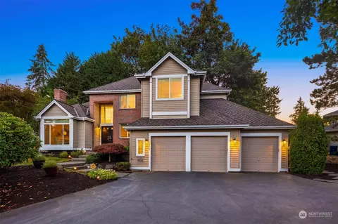 18815 201st Ave NE, Woodinville, WA 98077