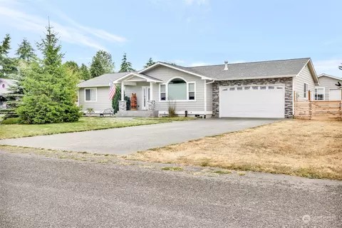 30 Park Ln, Sequim, WA 98382