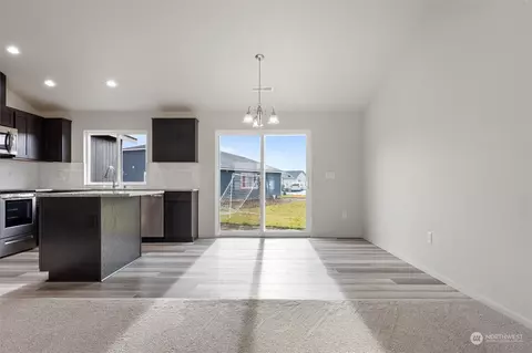 Other - 1012 E Cascade St, Othello, WA 99344 photo 1 of 3