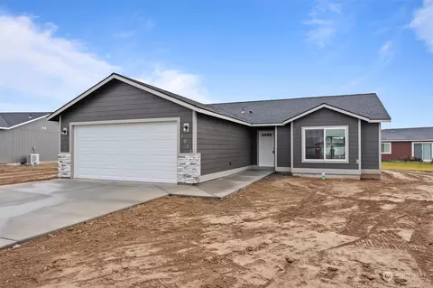 1012 E Cascade St, Othello, WA 99344