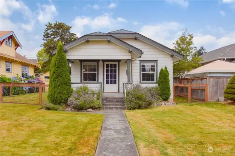 1422 Oakes Ave, Everett, WA 98201