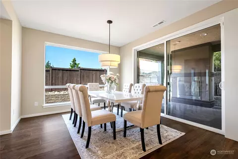 Dining - 4111 171st St SE, Bothell, WA 98012 photo 1 of 1