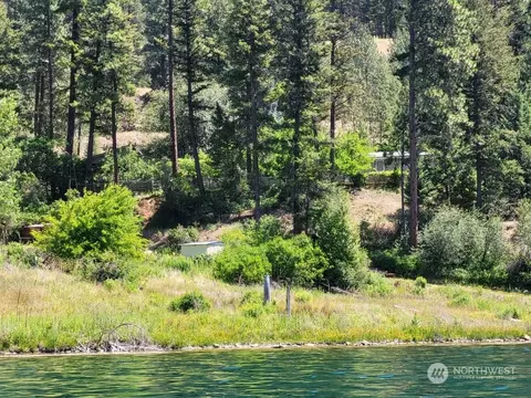 93 E C E Wannacut Ln, Oroville, WA 98844