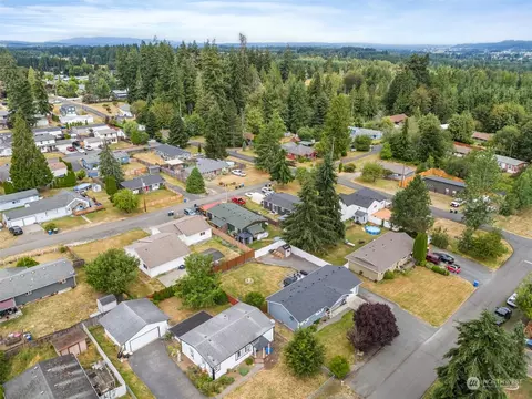 View/Area - 539 3rd Ave NW, Chehalis, WA 98532 photo 5 of 7