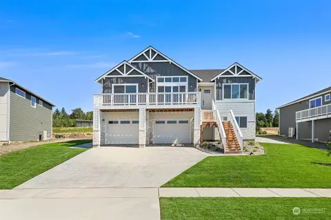 5416 Lonicera Dr, Blaine, WA 98230