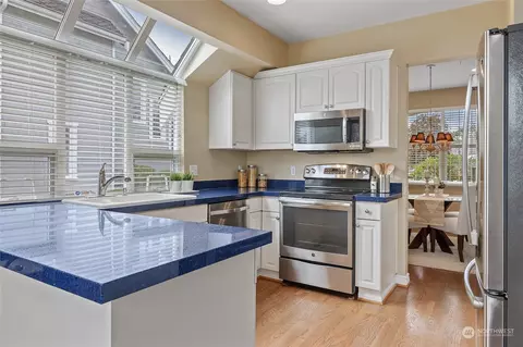 Kitchen - 16315 17th Ave SE, Mill Creek, WA 98012 photo 2 of 4