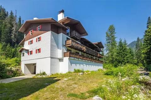 74 Erste #1201, Snoqualmie Pass, WA 98068