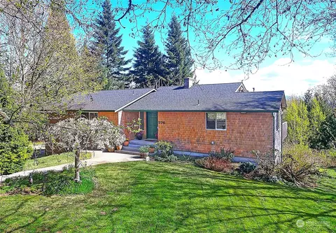 576 Hawk Ridge Pl, Camano Island, WA 98282