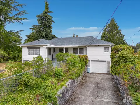 415 163rd St S, Spanaway, WA 98387