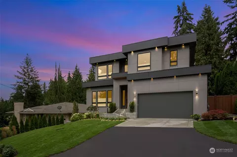 9851 NE 29th St, Bellevue, WA 98004