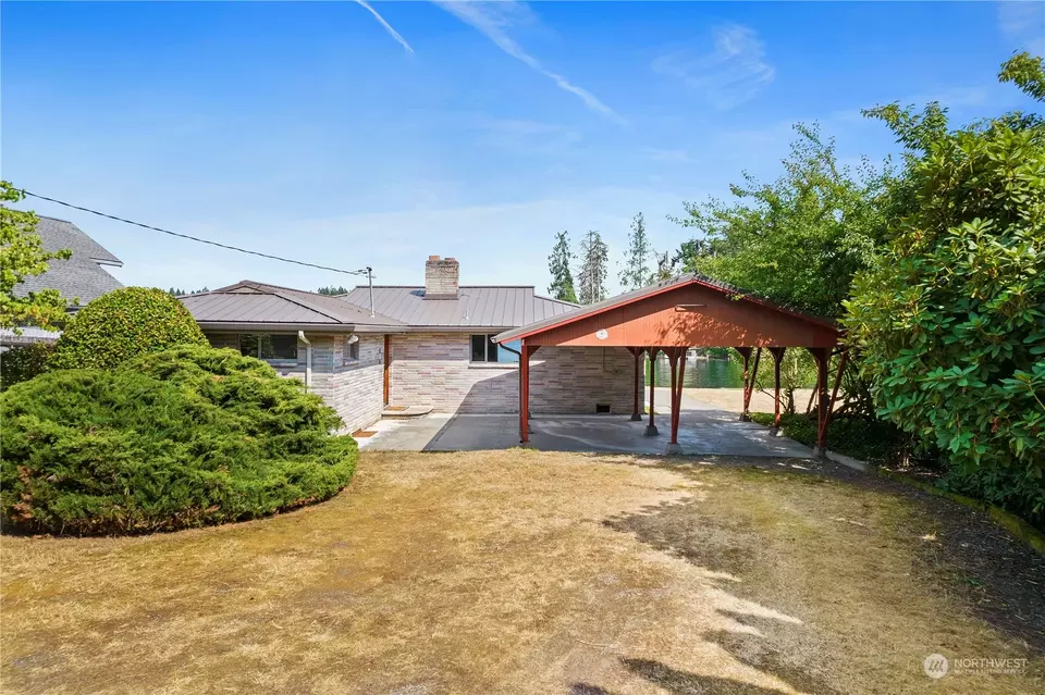 Exterior - 22511 SE 300th St, Black Diamond, WA 98010 photo 12 of 15