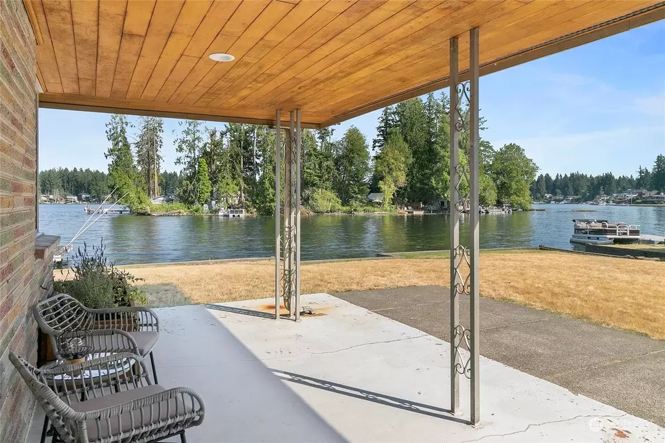Exterior - 22511 SE 300th St, Black Diamond, WA 98010 photo 5 of 15