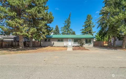 103 W Poplar, Waterville, WA 98858