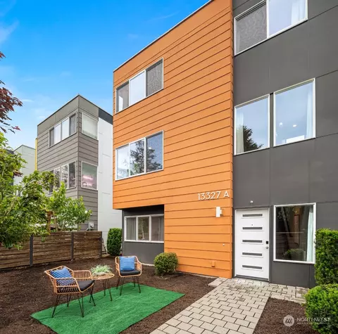 13327 A 1st Ave NE, Seattle, WA 98125