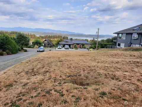 37692 Olympic View Rd NE, Hansville, WA 98340