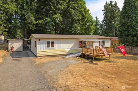 7251 E Center St, Port Orchard, WA 98366