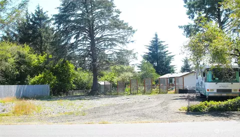 431 Lotloh St SE, Ocean Shores, WA 98569