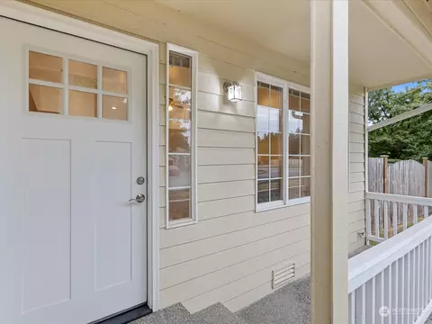 20201 45th Dr NE, Arlington, WA 98223
