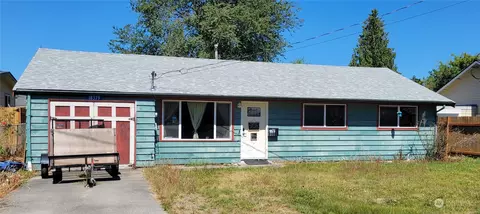18379 W Lincoln St, Mount Vernon, WA 98273