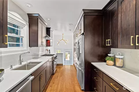 2020 41st Ave E, Seattle, WA 98112 photo 12