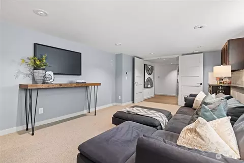 2020 41st Ave E, Seattle, WA 98112 photo 28