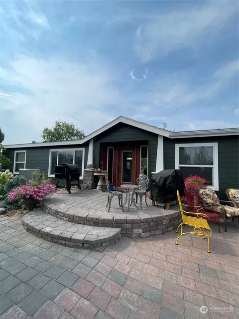 388 Omak River Rd, Omak, WA 98841