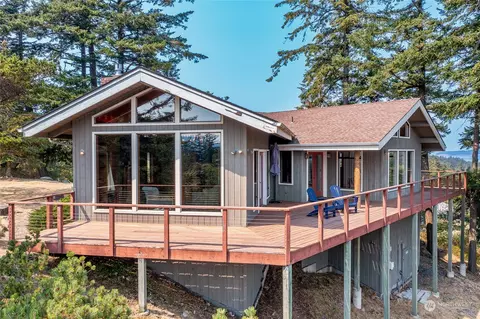 232 Miguel Ln, Eastsound, WA 98245