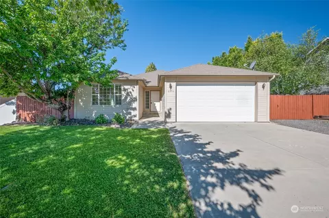 2374 Combine St, East Wenatchee, WA 98802