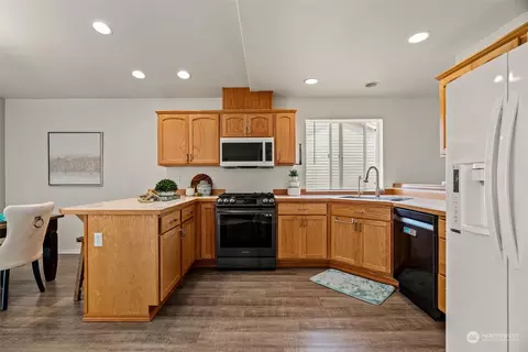9718 28th Dr SE, Everett, WA 98208 photo 24