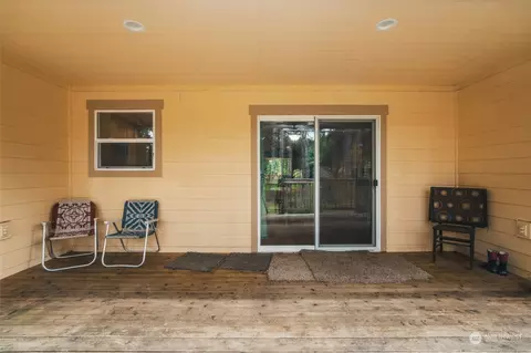 Exterior - 249 Tara Ln, Vader, WA 98593 photo 6 of 15