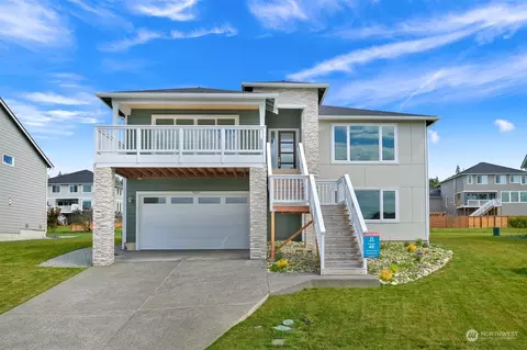 5420 Lonicera Dr, Blaine, WA 98230