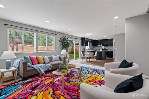 Living - 13404 32nd Dr SE, Mill Creek, WA 98012 photo 5 of 5