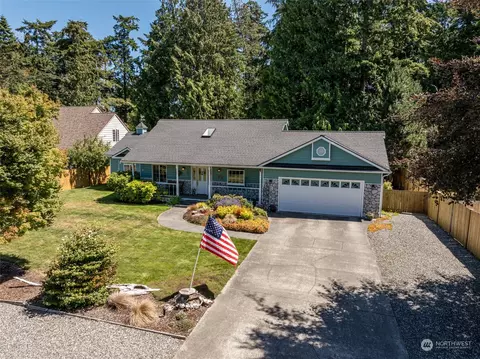 200 Vista View Dr, Sequim, WA 98382