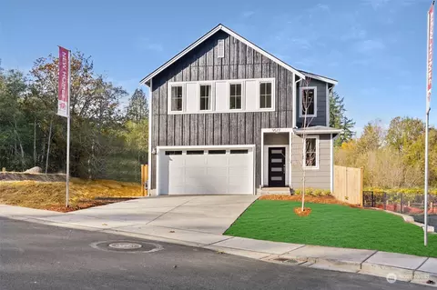 279 NE Shadowhawk Ln, Bremerton, WA 98311
