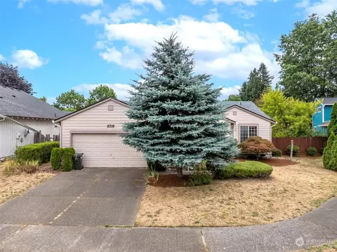 4716 Blackberry Ct SE, Lacey, WA 98503