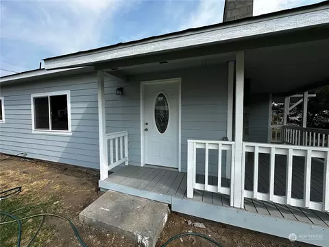 130 S Birch St, Omak, WA 98841