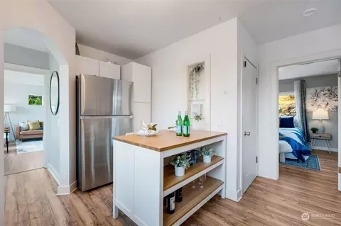 Kitchen - 5530 S 3rd Ave, Everett, WA 98203 photo 3 of 3