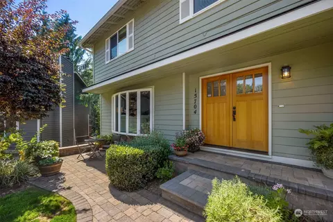 15704 NE 105th Ct, Redmond, WA 98052