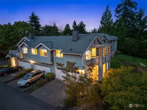 22619 4th Ave W #105, Bothell, WA 98021